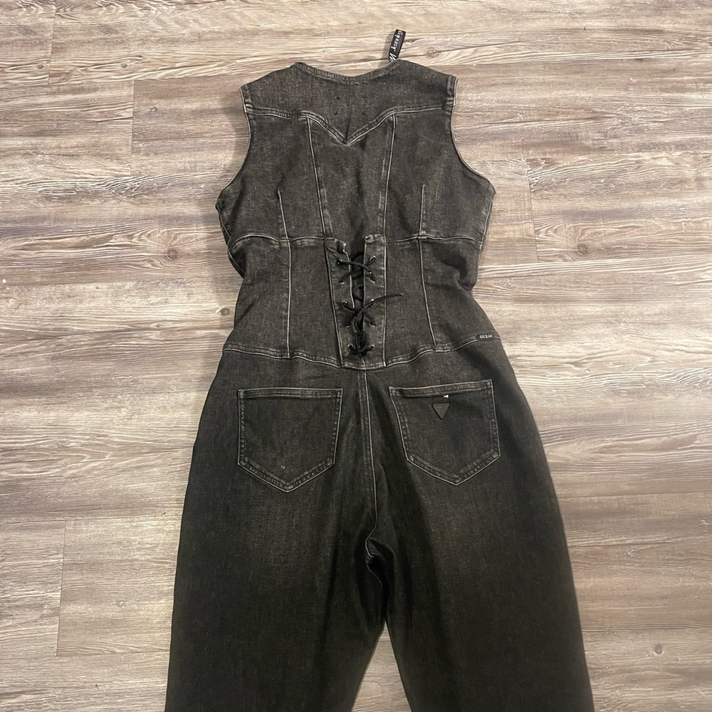 Women’s guess jumpsuit